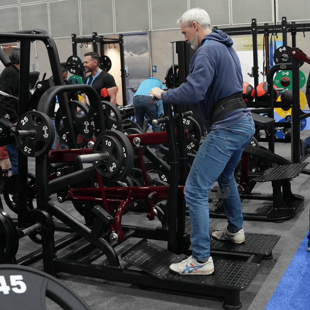 Muscle D Fitness - Pro Strength Belt Squat - Standing Belted Hip Thrust - Plate Loaded