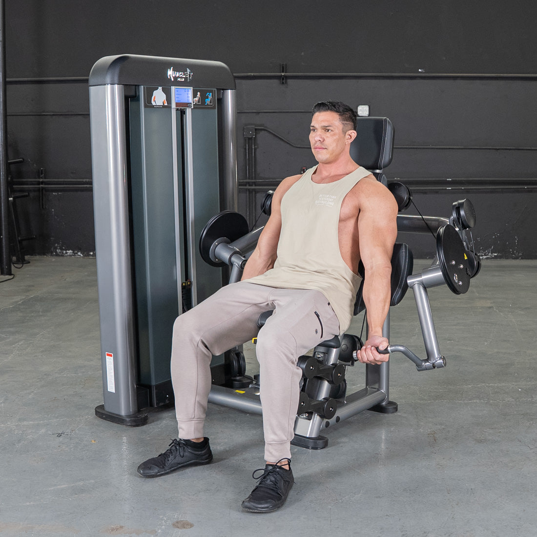 Muscle D Fitness - Elite Plus Biceps Curl Machine