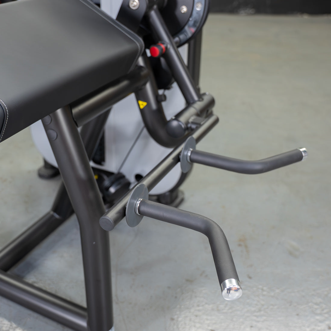 Muscle D Fitness - Vogue Biceps Triceps Combo - Commercial Selectorized Machine