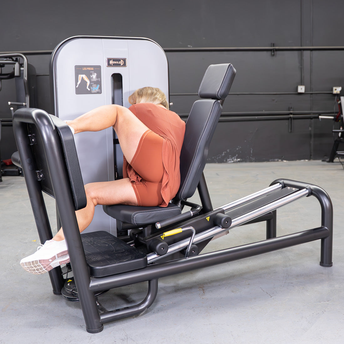 Muscle D Fitness - Vogue Selectorized Leg Press - 240lb Stack