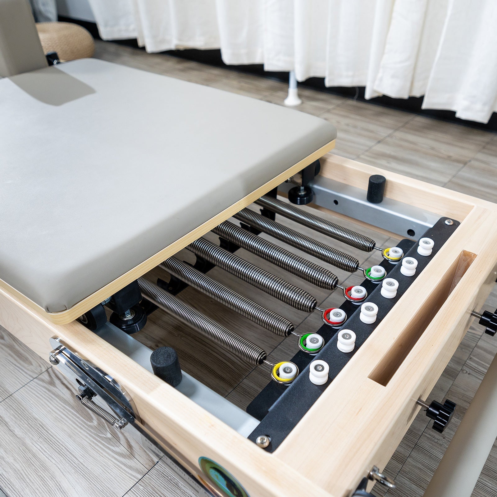 PersonalHour Janet Elite 2.0 – Foldable Pilates Reformer - RE015