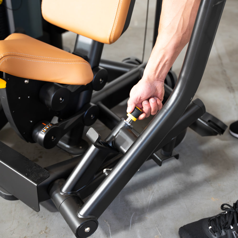 Muscle D Fitness - Elite Plus Chest Press - Commercial Iso-Lateral Selectorized Machine