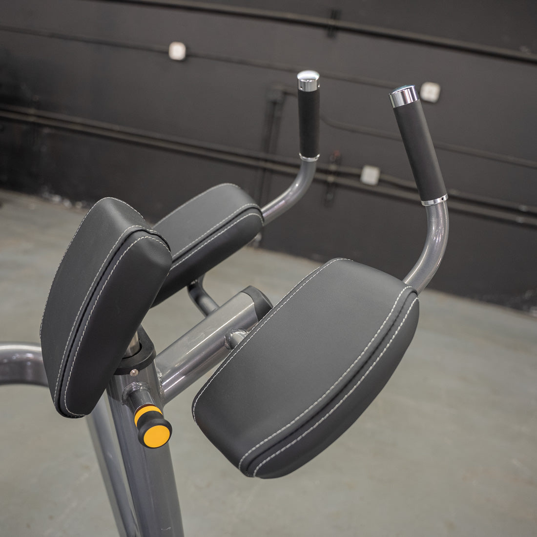 Muscle D Fitnes - Elite Plus Glute Blaster | Commercial Gym Equipment