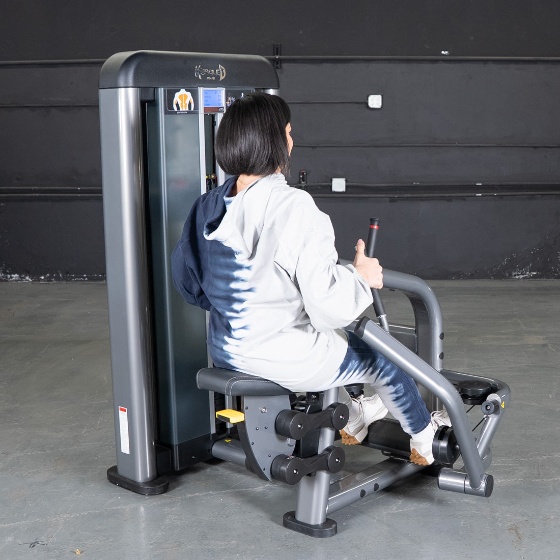 Muscle D Fitness - Elite Plus Seated Row - Iso-Lateral Machine