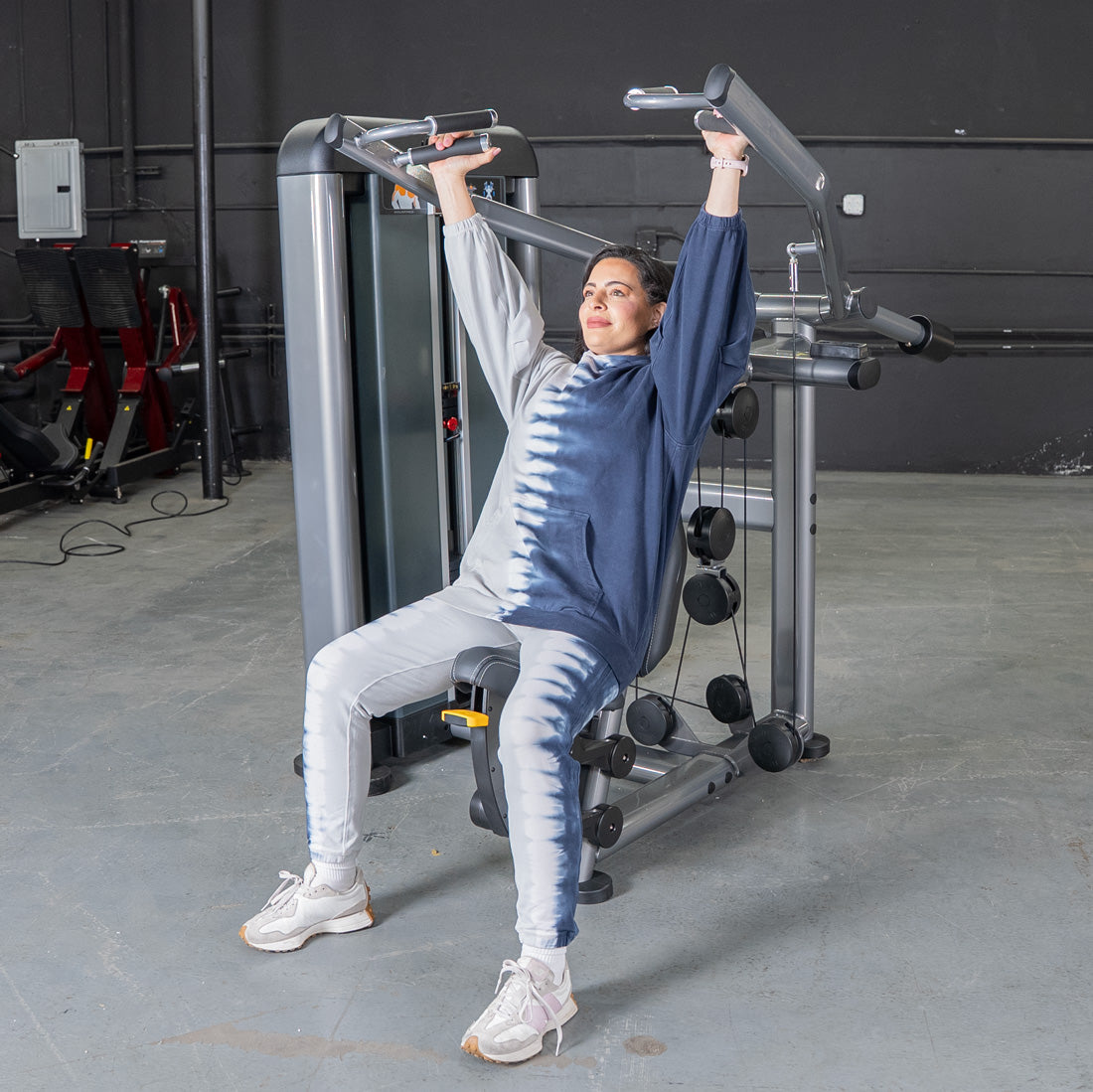 Muscle D Fitness - Elite Plus Shoulder Press - Isolateral Gym Equipment