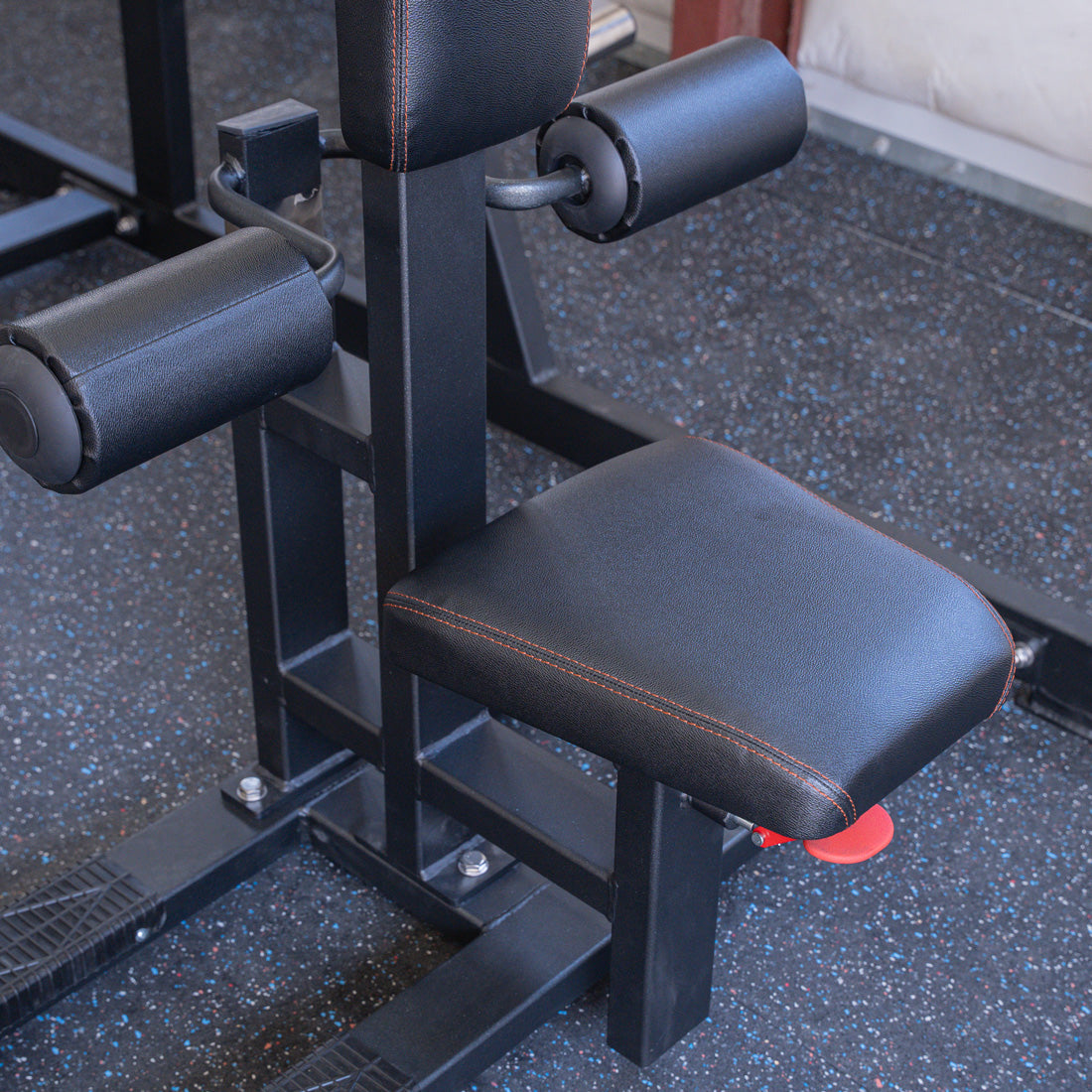 Muscle D Fitness - Excel Iso-Lateral Chest/Back Combo - Plate Loaded - Gas Shock Assisted Seat Adjustment