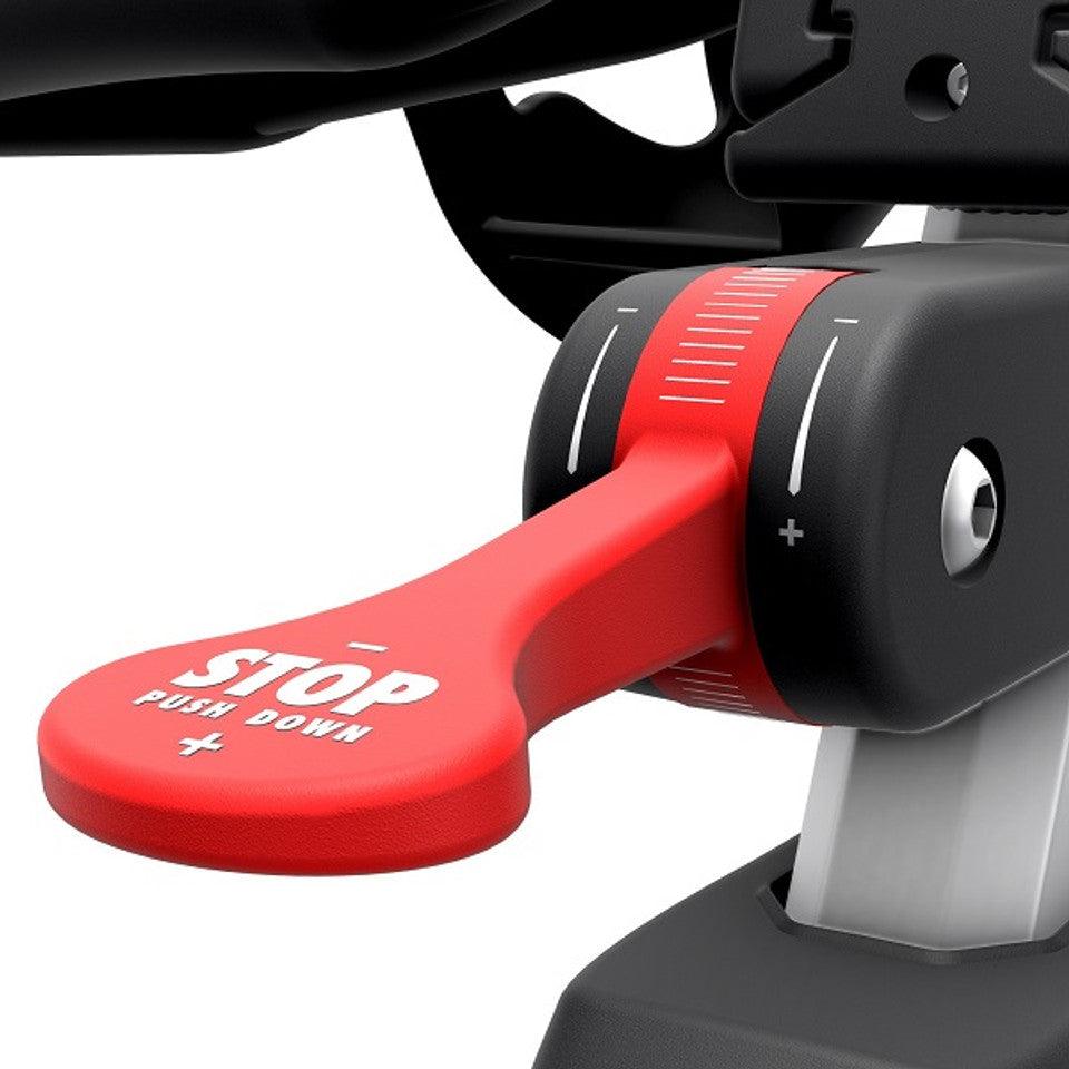 Muscle D Fitness - Life Fitness IC6 Indoor Cycle - Adjustable Handle Bars and Seat - Digital Display - Drink Bottle Holders