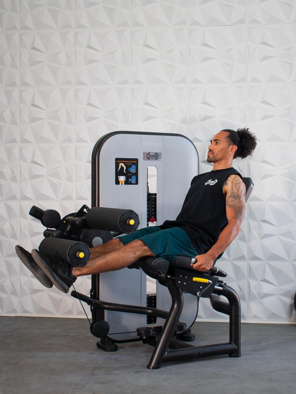 Muscle D Fitness - Vogue Selectorized Leg Extension/Seated Leg Curl
