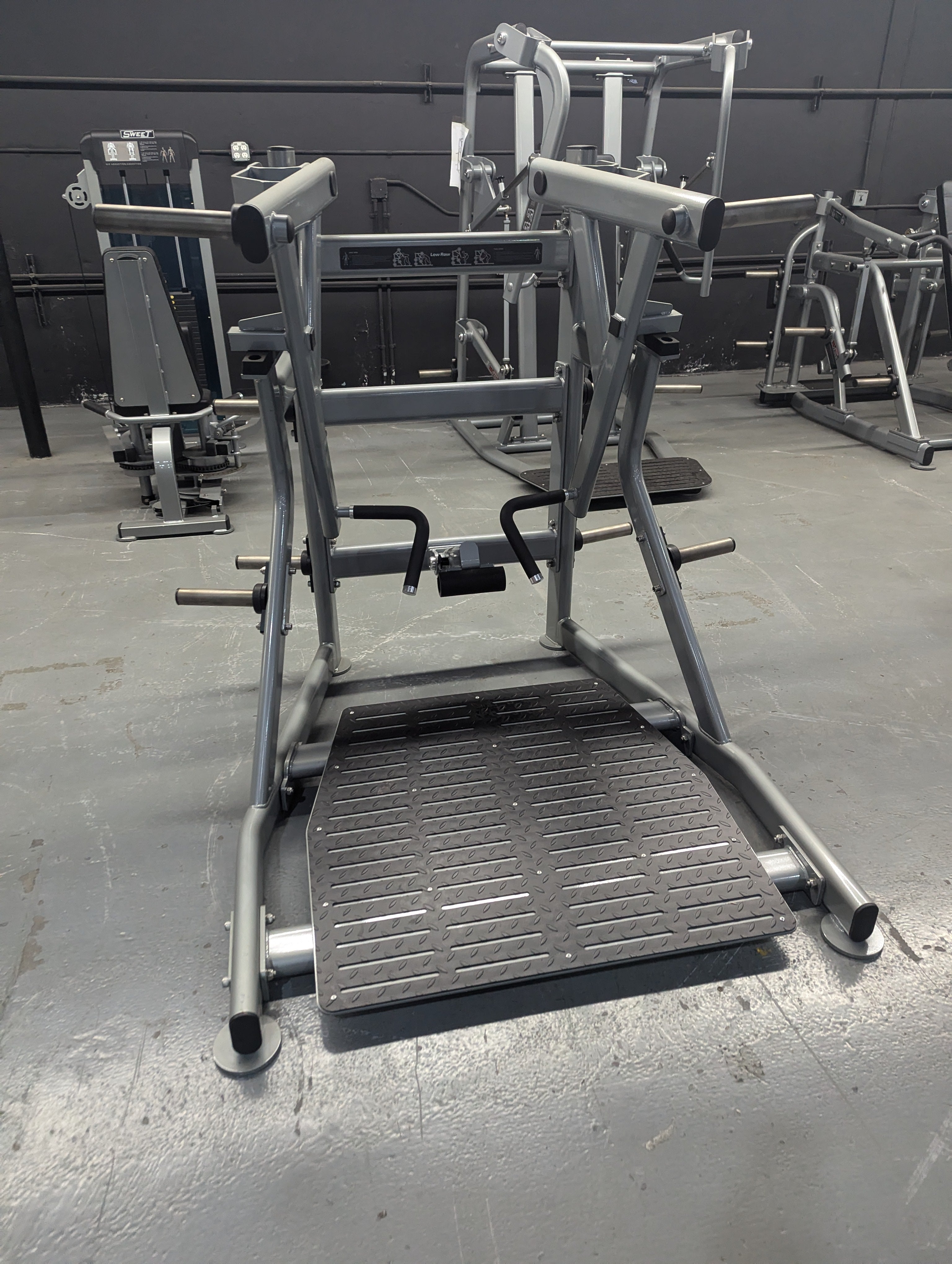 Muscle D Fitness - Pro Strength Single Arm Row | Independent Training Machine