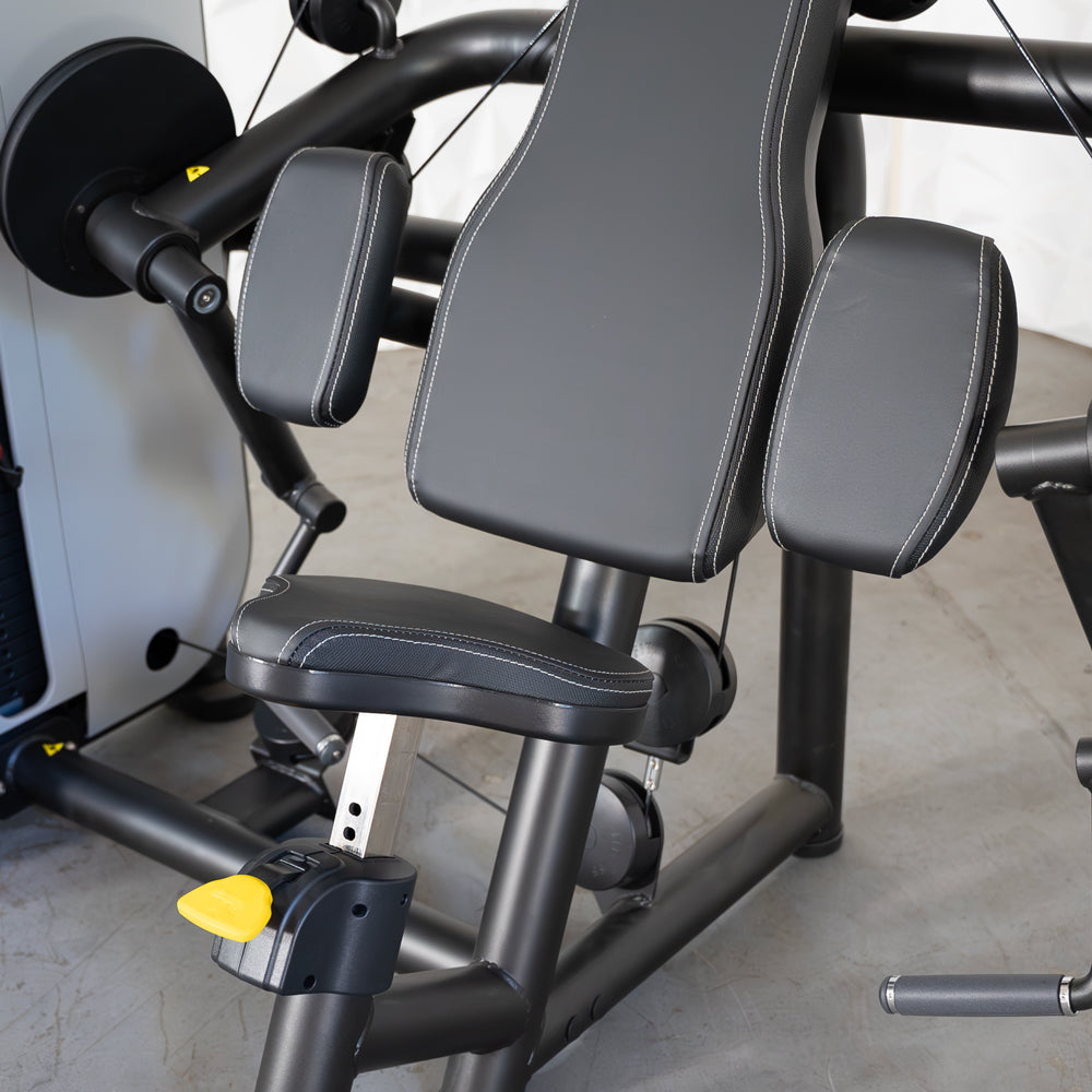 Muscle D Fitness – Vogue Iso-Lateral Biceps Curl - Commercial Arm Machine