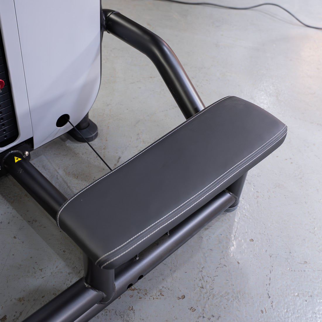 Muscle D Fitness - Vogue Diverging Low Row | Advanced Back Machine