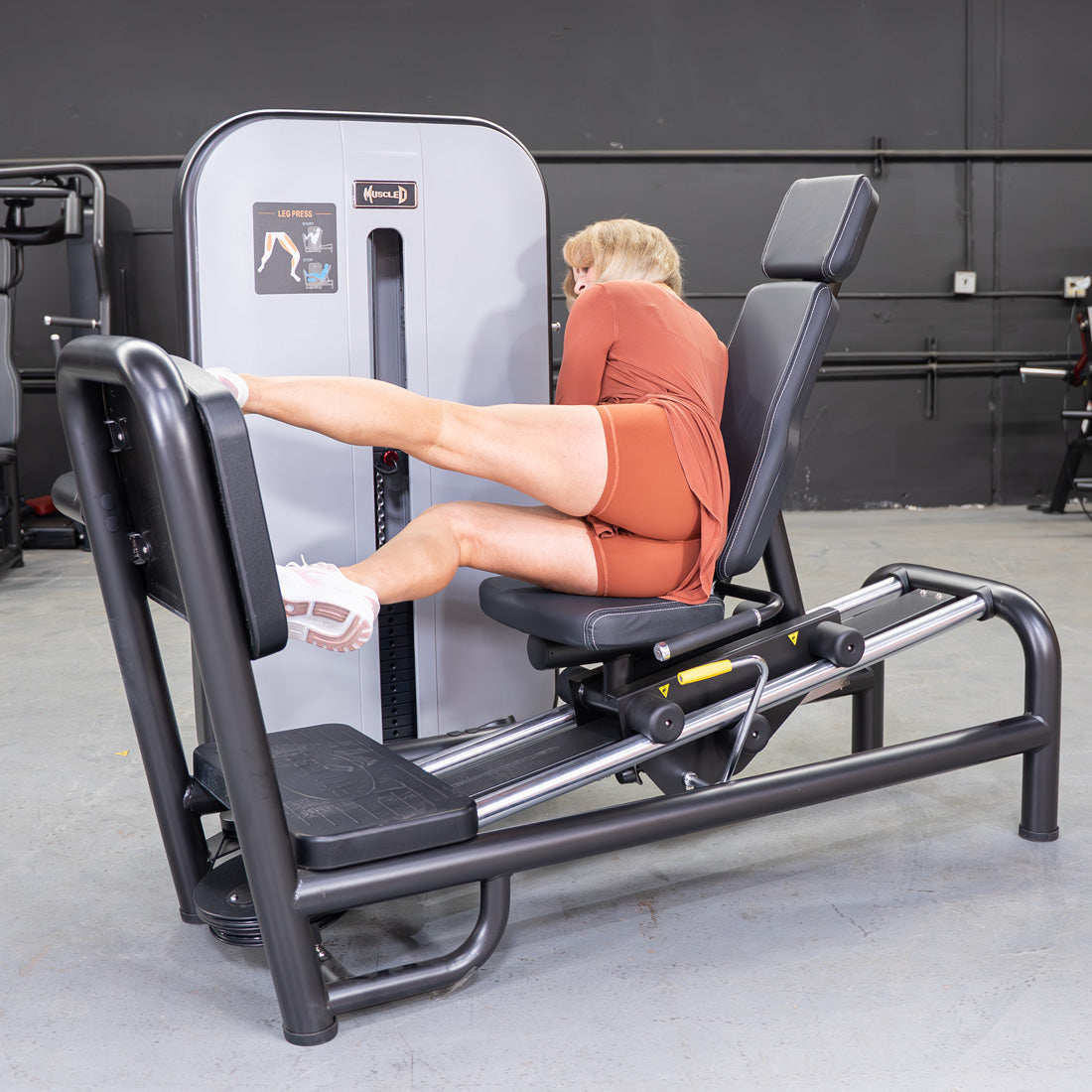 Muscle D Fitness - Vogue Selectorized Leg Press - 240lb Stack